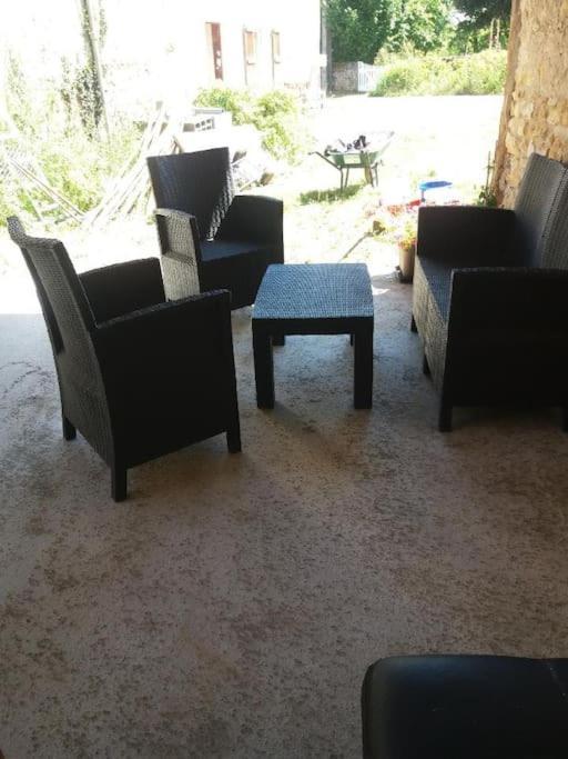 Chez Samb Villa Lussac-les-Châteaux Eksteriør bilde