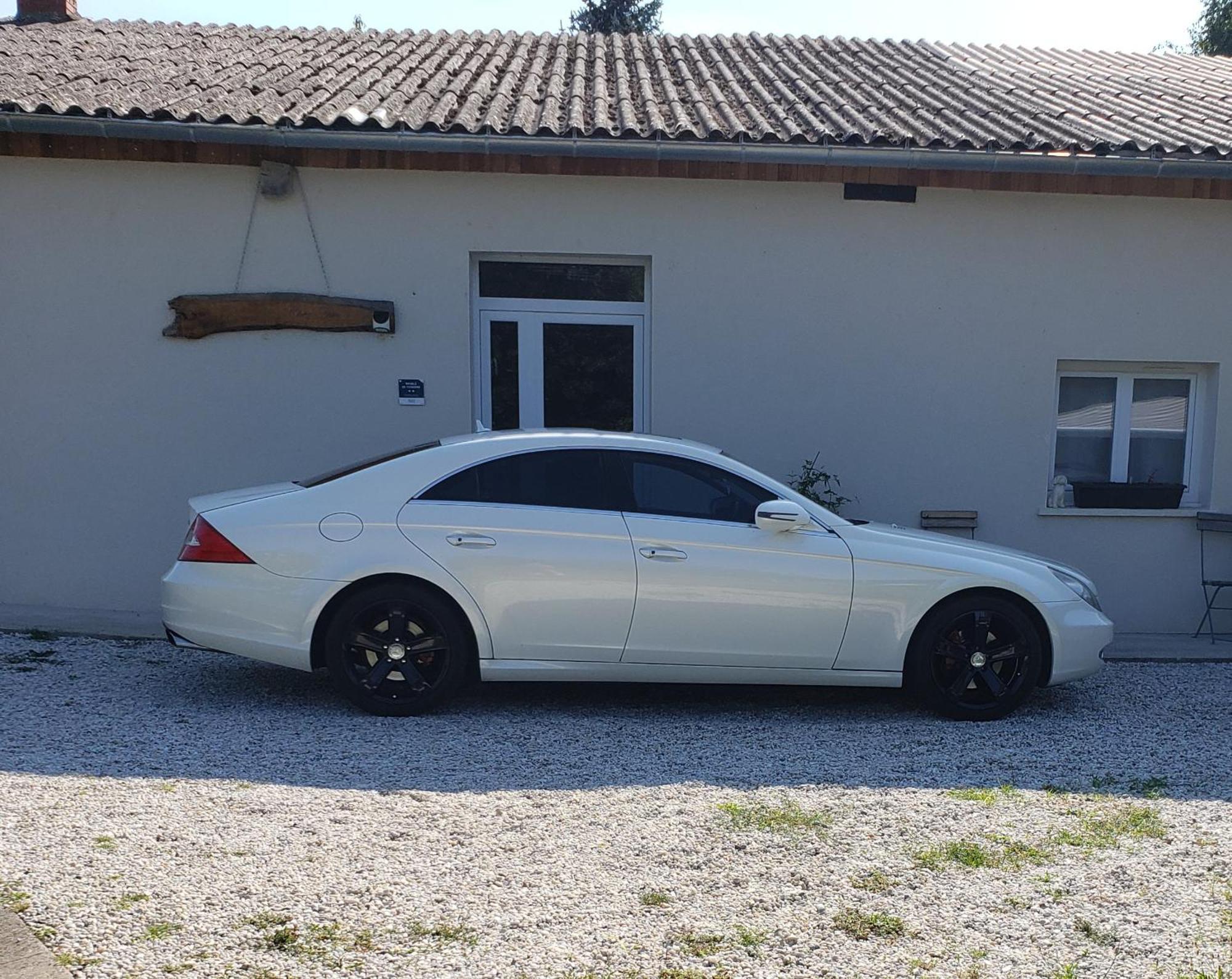Chez Samb Villa Lussac-les-Châteaux Eksteriør bilde